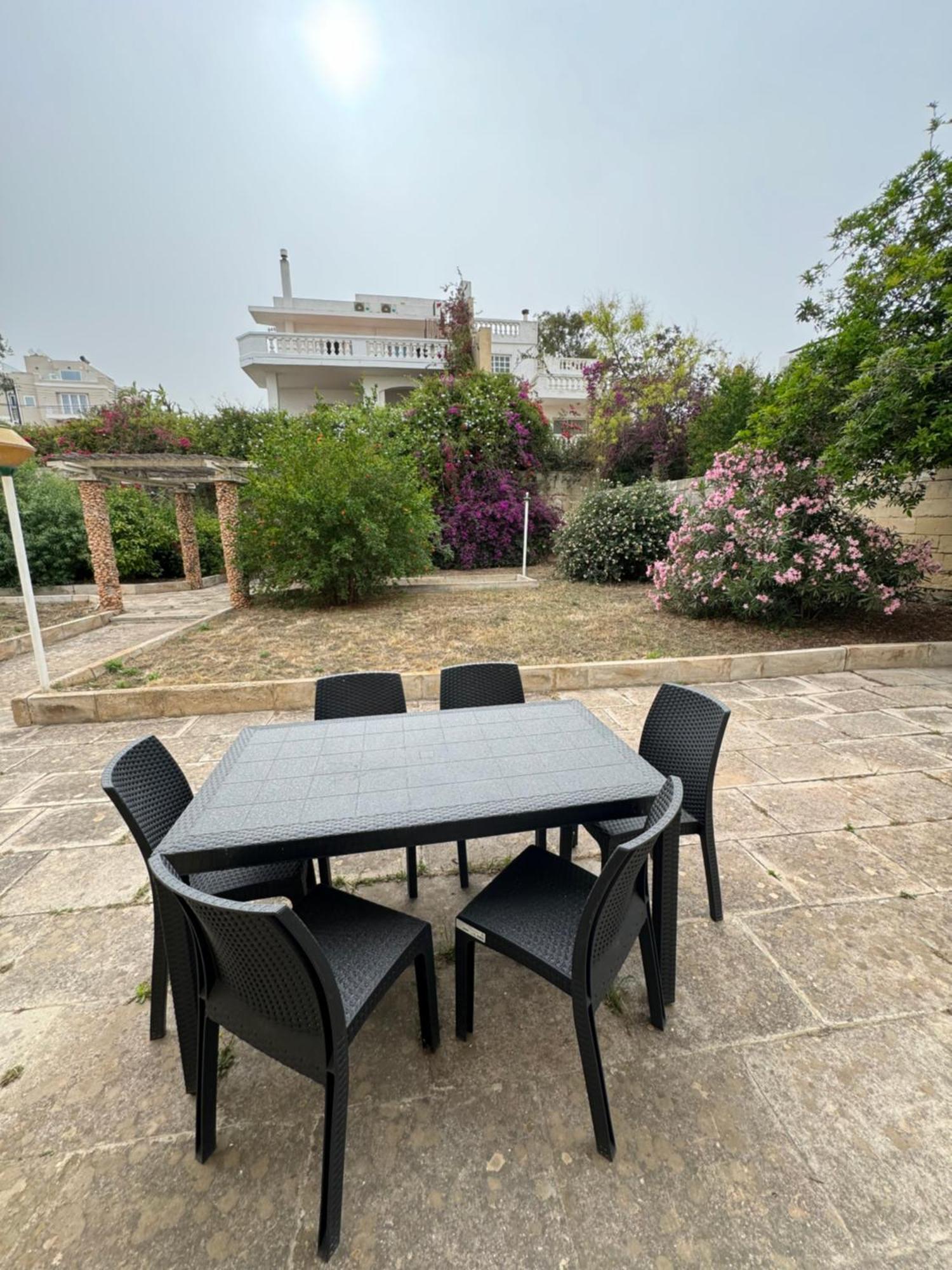 Villa Xiwan Is-Swieqi Bagian luar foto